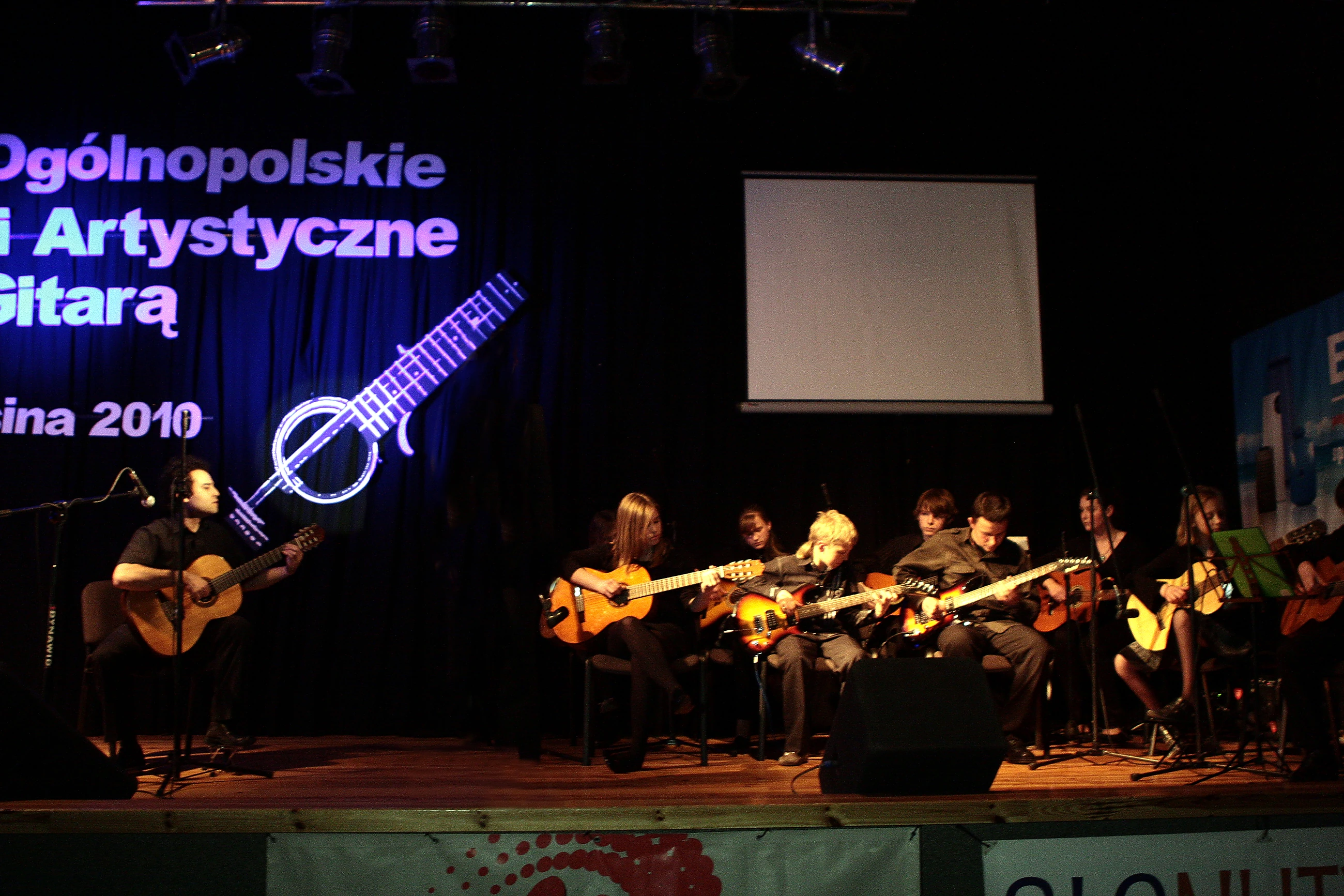 Carlos Ramirez durante un concierto